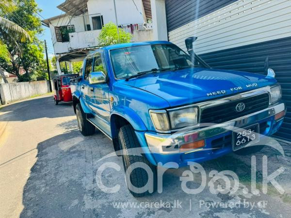 TOYOTA HILUX 1992