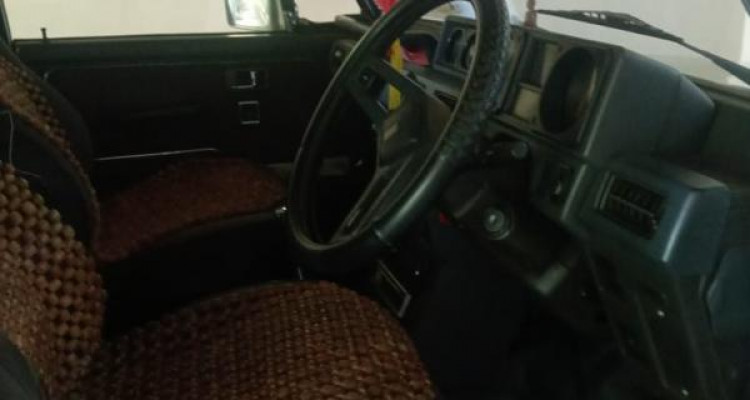 MITSUBISHI PAJERO 1988