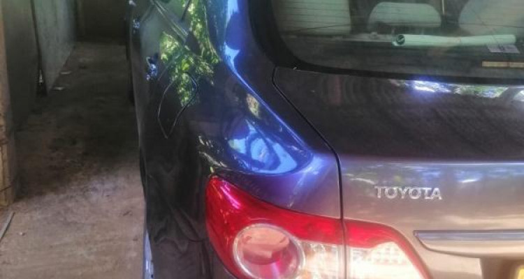 TOYOTA COROLLA 141 2012