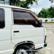 TOYOTA HIACE 1987