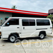 TOYOTA HIACE 1987