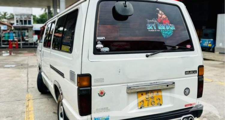 TOYOTA HIACE 1987