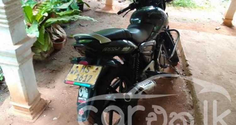 BAJAJ PULSAR 180 2006