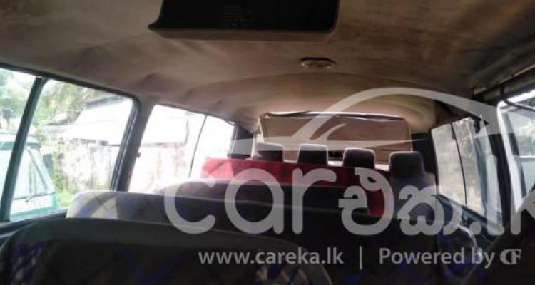 TOYOTA HIACE LH30 1979