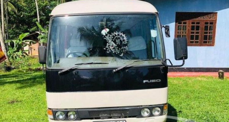 MITSUBISHI FUSO ROSA 2012