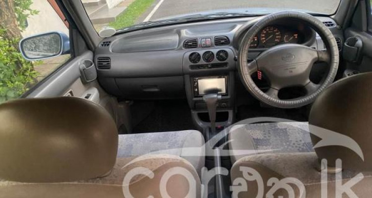 NISSAN MARCH K11 2000