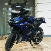 YAMAHA R15 2020