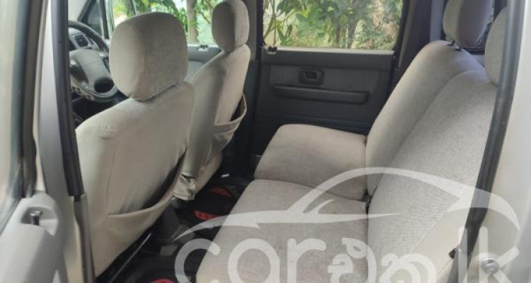 SUZUKI WAGON R 2001