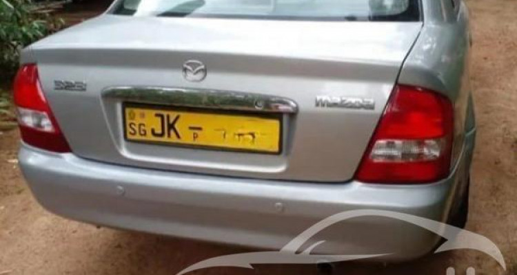 MAZDA FAMILIA 2001