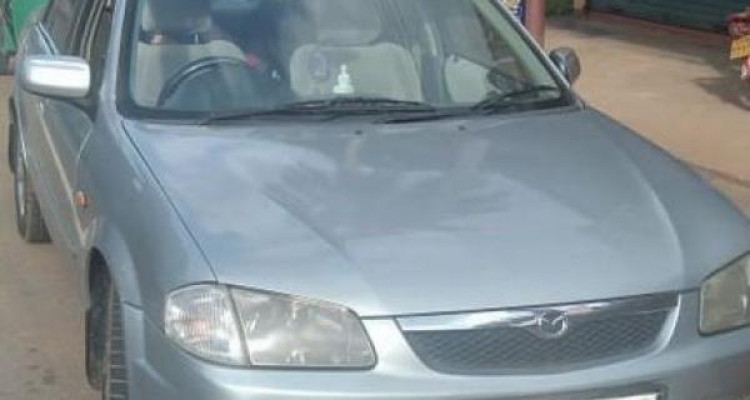 MAZDA FAMILIA 2001