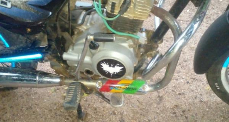 BAJAJ CT100 2015