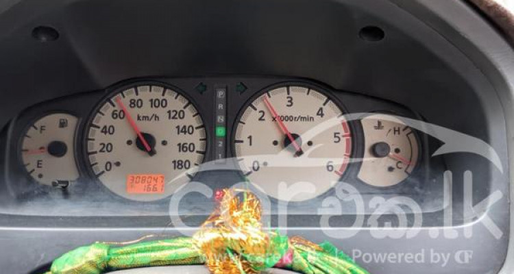 NISSAN CARAVAN E25 2002