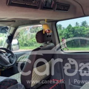 NISSAN CARAVAN E25 2002