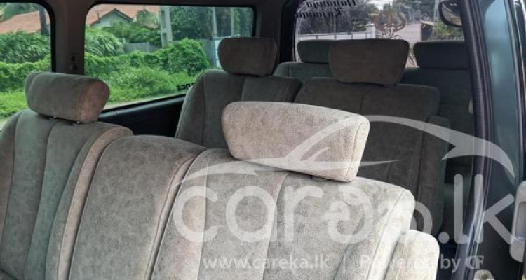 NISSAN CARAVAN E25 2002