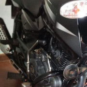 BAJAJ PULSAR 150 2018