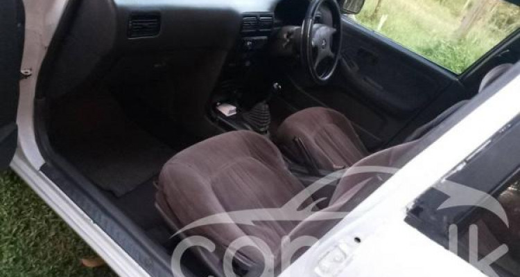 NISSAN SUNNY SB13 1994