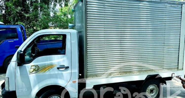 TATA SUPER ACE 2011