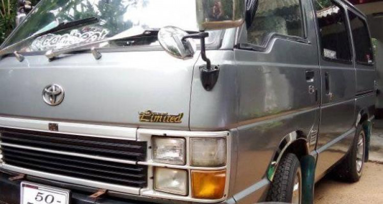 TOYOTA HIACE 1983