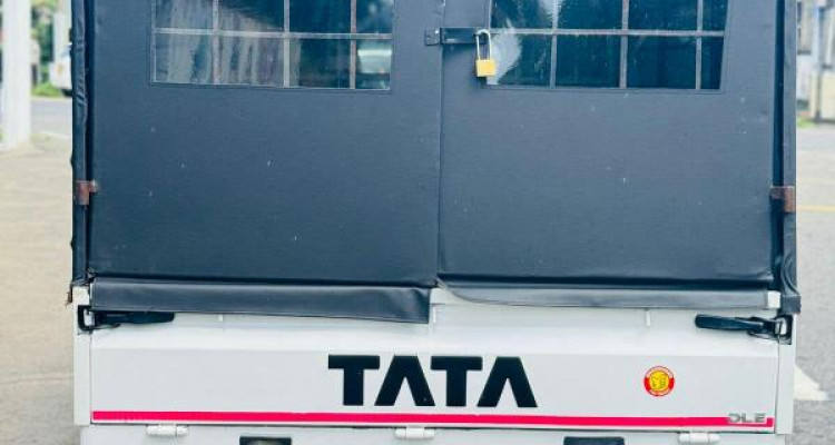 TATA SUPER ACE 2017