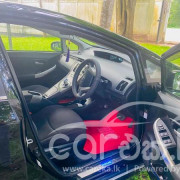 TOYOTA PRIUS 2013