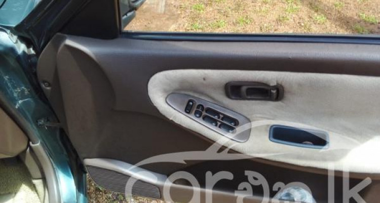 NISSAN SUNNY 1993