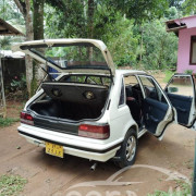 MAZDA FAMILIA 1991