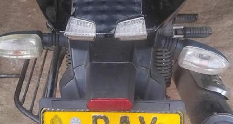 BAJAJ PULSAR 150 2013