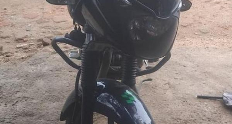 BAJAJ PULSAR 150 2013
