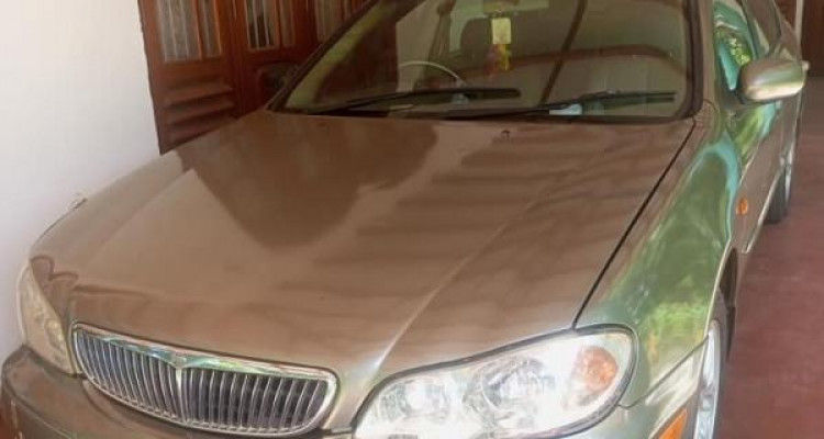 NISSAN CEFIRO 2000