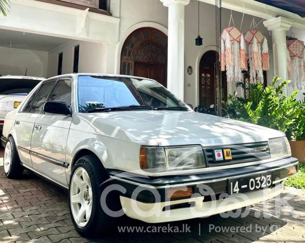 MAZDA FAMILIA 323 1985
