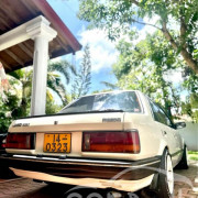 MAZDA FAMILIA 323 1985