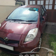 TOYOTA VITZ 2010