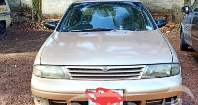 NISSAN BLUEBIRD SU13 1996
