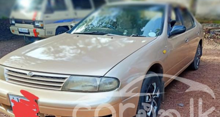 NISSAN BLUEBIRD SU13 1996