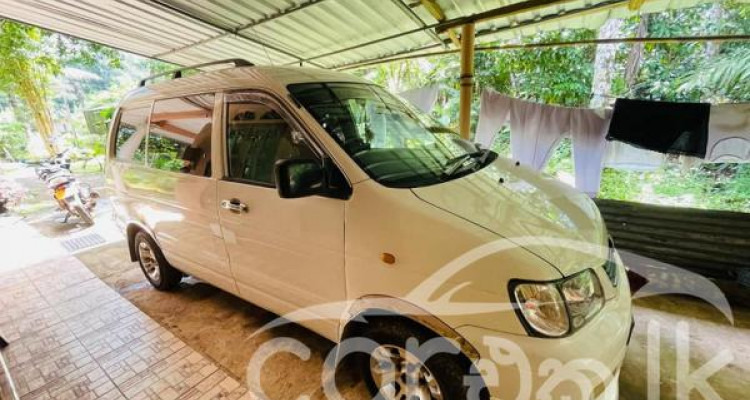 TOYOTA NOAH 1998