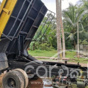 HINO TIPPER 1982
