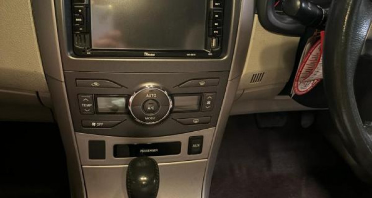 TOYOTA COROLLA 141 2012