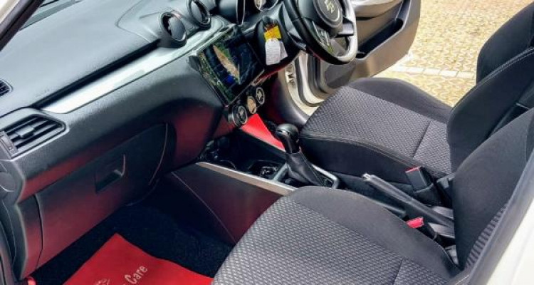 SUZUKI SWIFT RS 2017