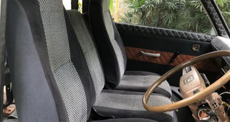 TOYOTA HIACE LH40 1982