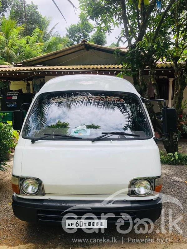 TOYOTA HIACE LH40 1982