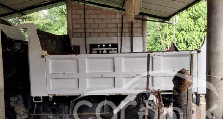 ISUZU JUSTON FORWARD 2003