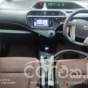 TOYOTA AQUA 2012