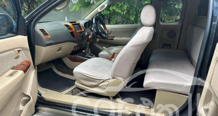 TOYOTA HILUX VIGO 2010