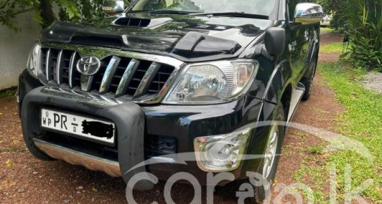 TOYOTA HILUX VIGO 2010