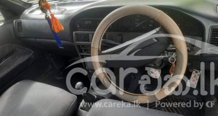 TOYOTA COROLLA 1990