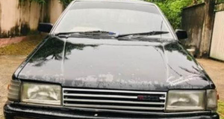 MAZDA WAGON 1986