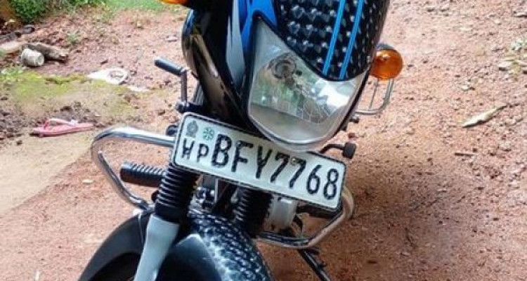 BAJAJ CT100 2017