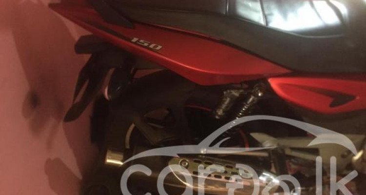 BAJAJ PULSAR 2016