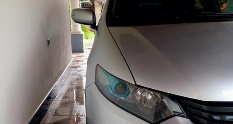 HONDA INSIGHT 2009