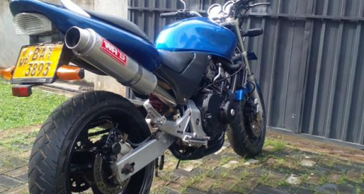 HONDA HORNET 2006